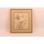 Asiatische Seidenmalerei mit floralem Motiv.