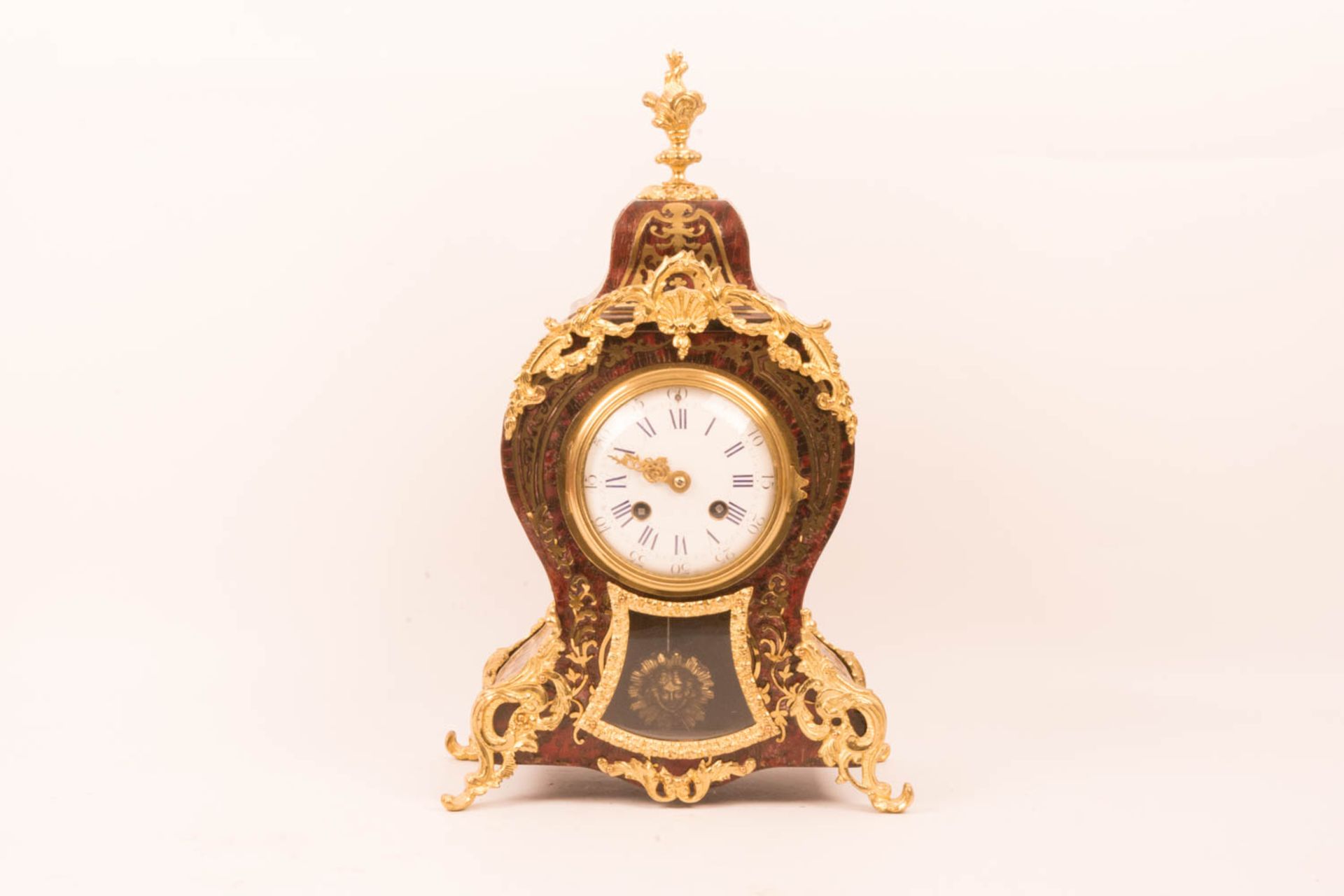 Boulle Uhr mit Intarsien, Louis-XV-Stil