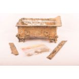 Verziertes Eisengefäß