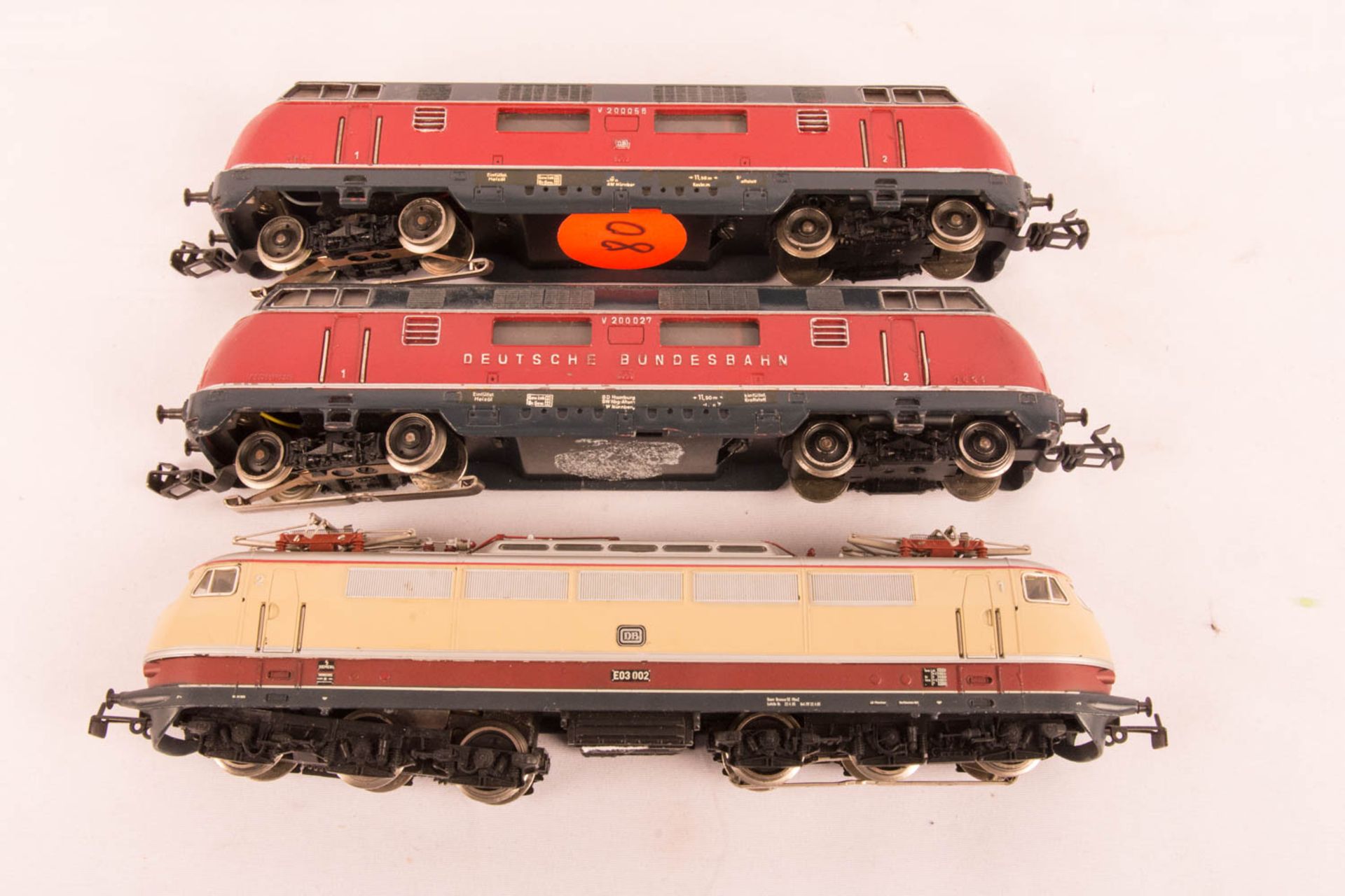 Märklin 3053 und zwei 3021 - Bild 3 aus 4