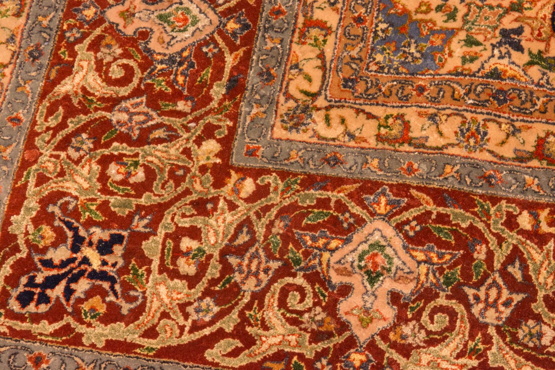 Isfahan Teppich, Seide mit Wolle - Bild 3 aus 11