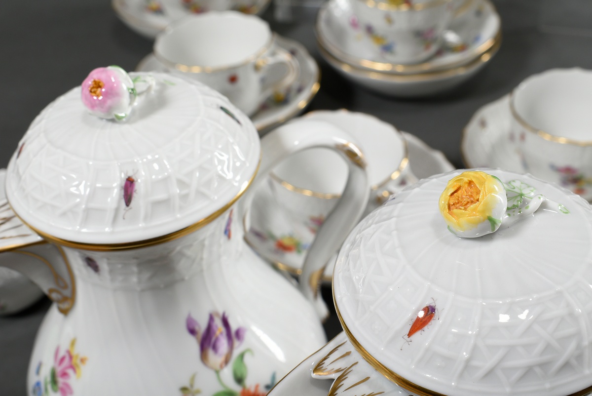 18 pieces Meissen mocha service "flower painting with insects" with Neubrandenstein relief, 20th ce - Image 6 of 6