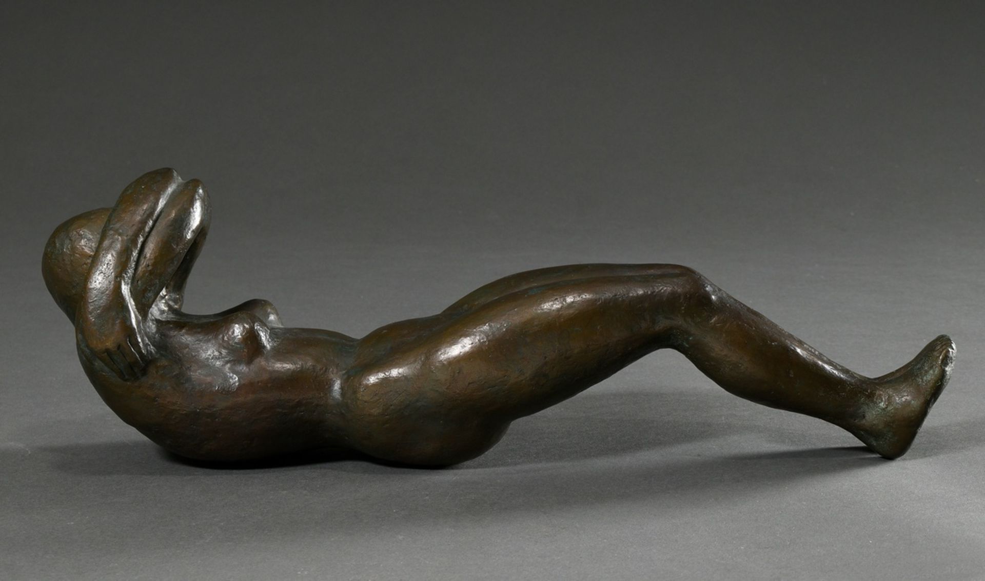 Woebcke, Albert Friedrich Christian (1896-1980) "Liegender Frauenakt", Bronze, Hohlguss, im r. Fuß  - Bild 2 aus 6