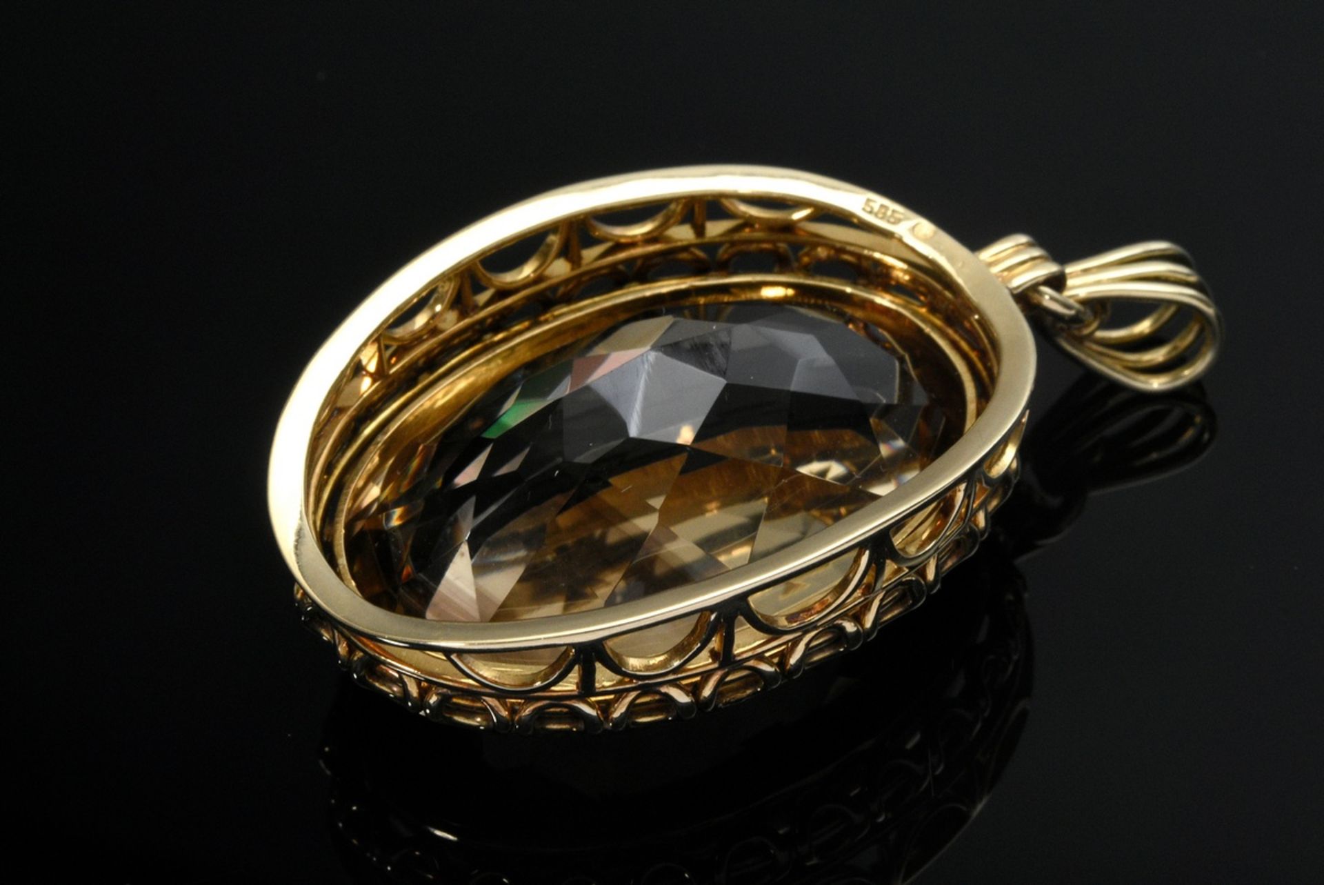 Large yellow gold 585 pendant with smoky quartz (approx. 68ct) in handmade setting, 27g, 5.4x3.2cm - Image 2 of 2