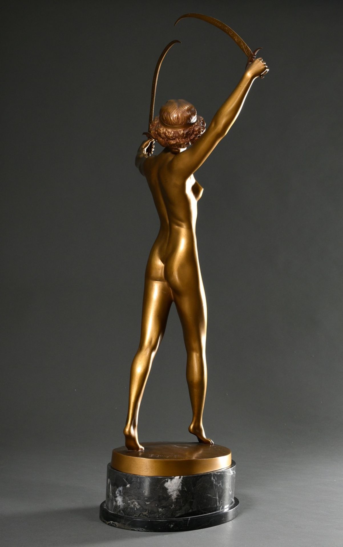 Jaeger, Gotthilf (1871-1933) "Sabre Dancer", around 1925, bronze with gold patina on grey marble pl - Image 6 of 10