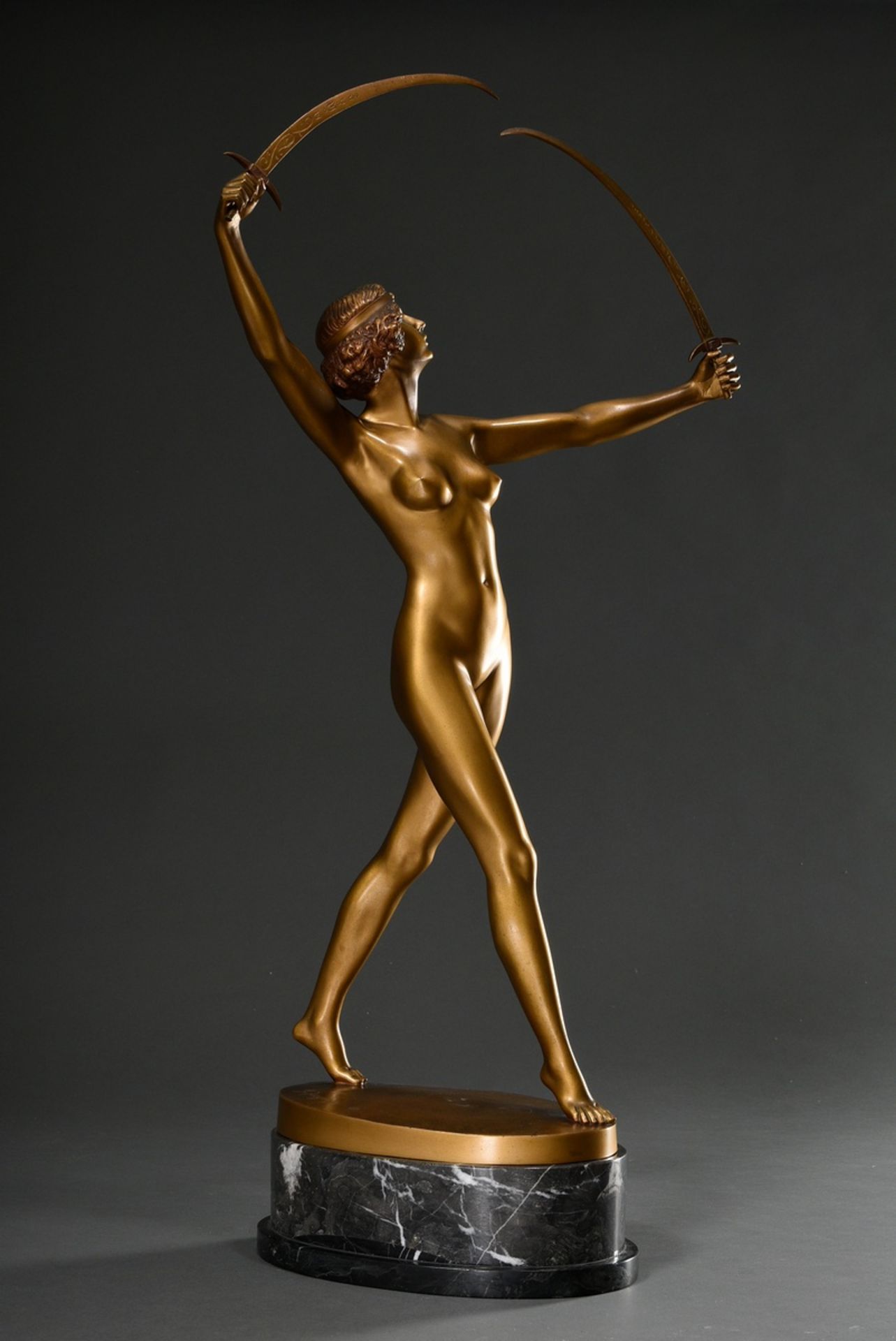 Jaeger, Gotthilf (1871-1933) "Sabre Dancer", around 1925, bronze with gold patina on grey marble pl - Image 5 of 10