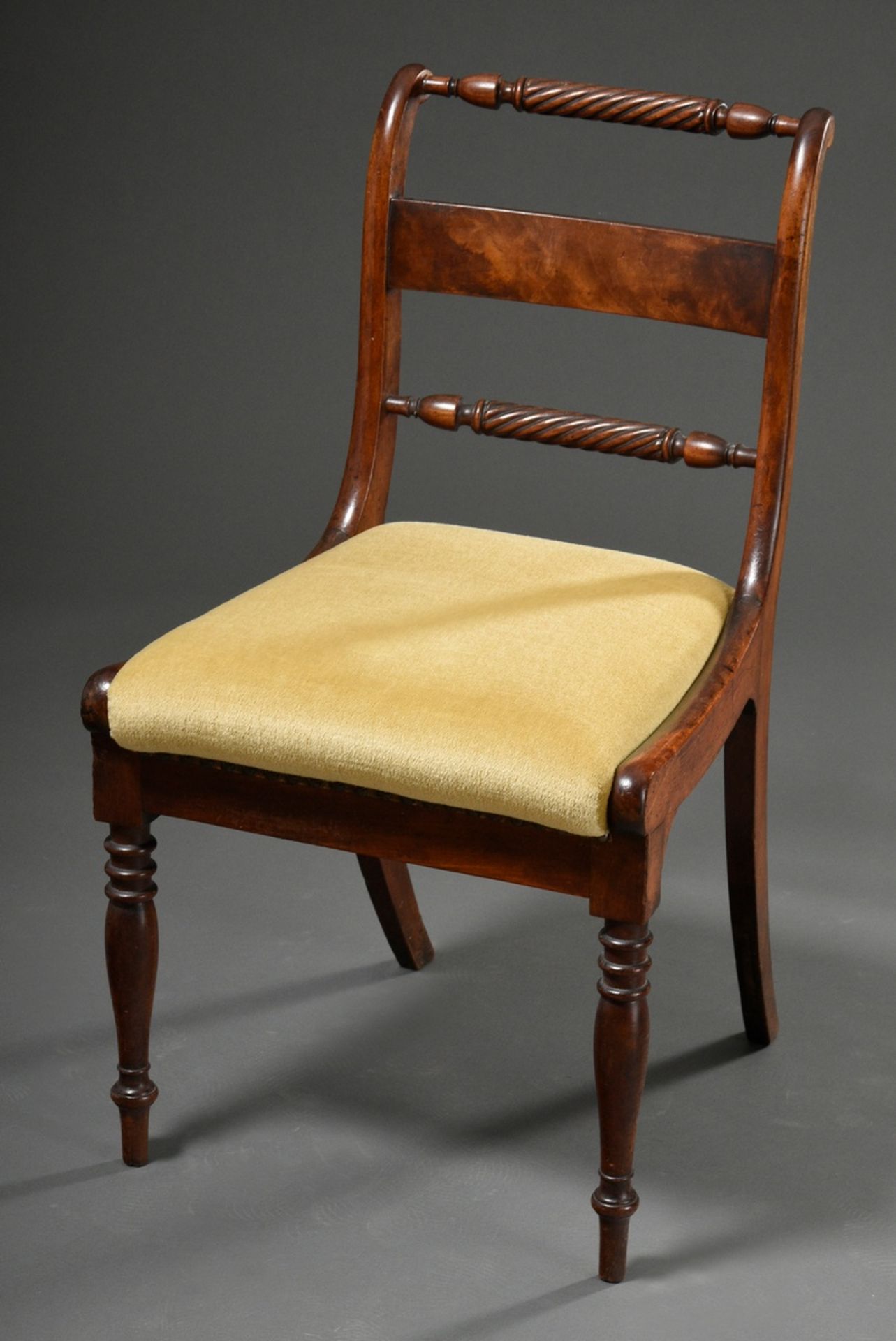 Biedermeier chair with turned rollers in the backrest, mahogany, light upholstery, h. 46/84cm