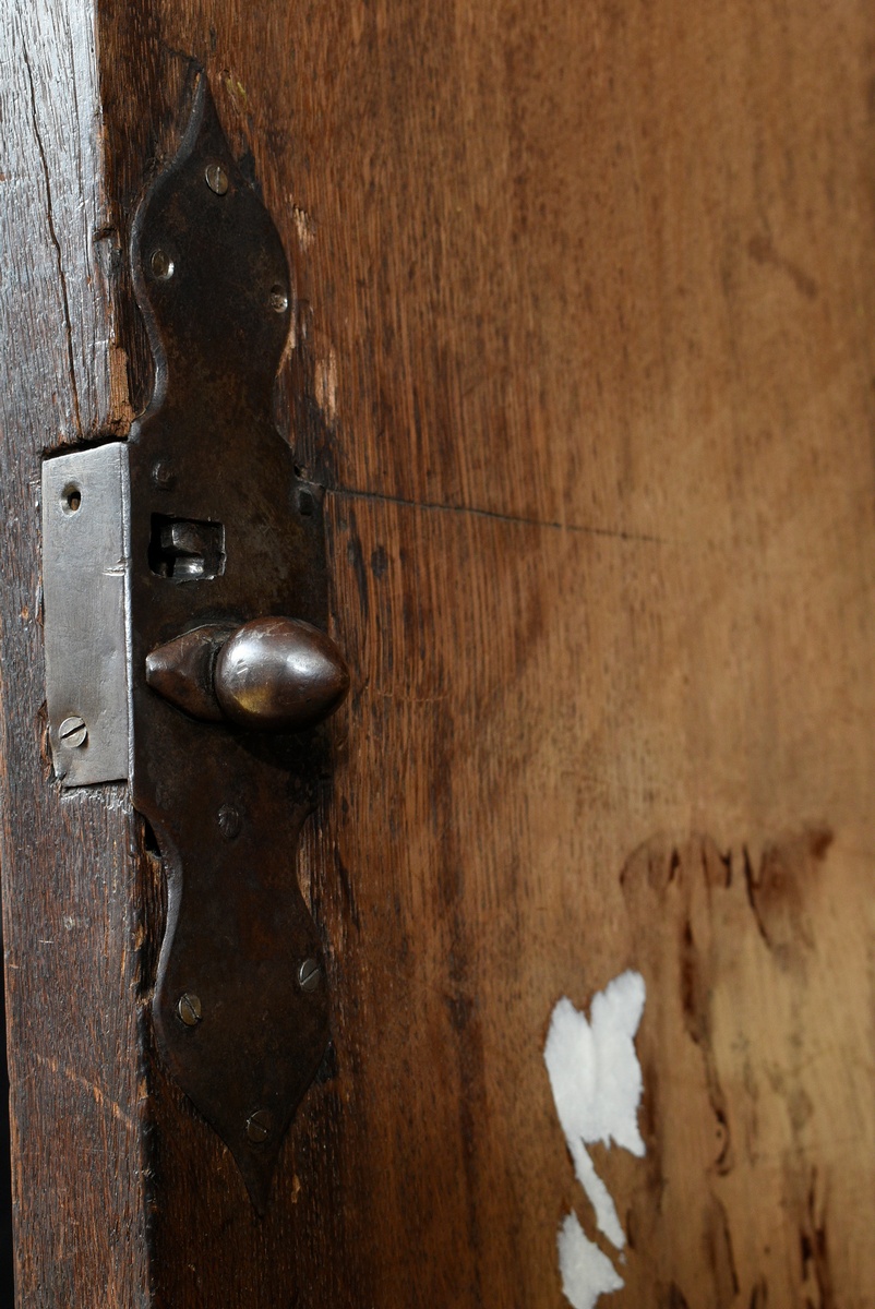 Hamburg hall cupboard, so-called "Schapp" with rich partly fully plastic rocaille, tendril and figu - Image 13 of 21