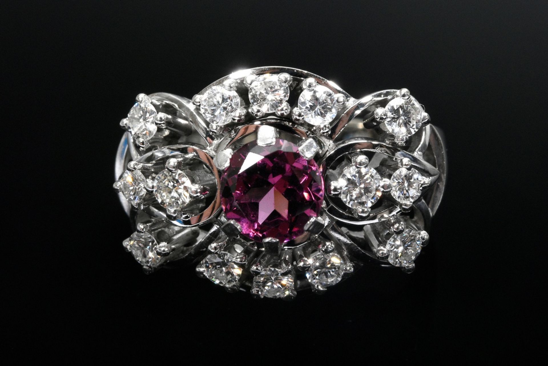 White gold 760 Ring with diamonds (total 0.80ct/VSI-SI/TCR) and centrally set pink tourmaline, circ - Image 3 of 4