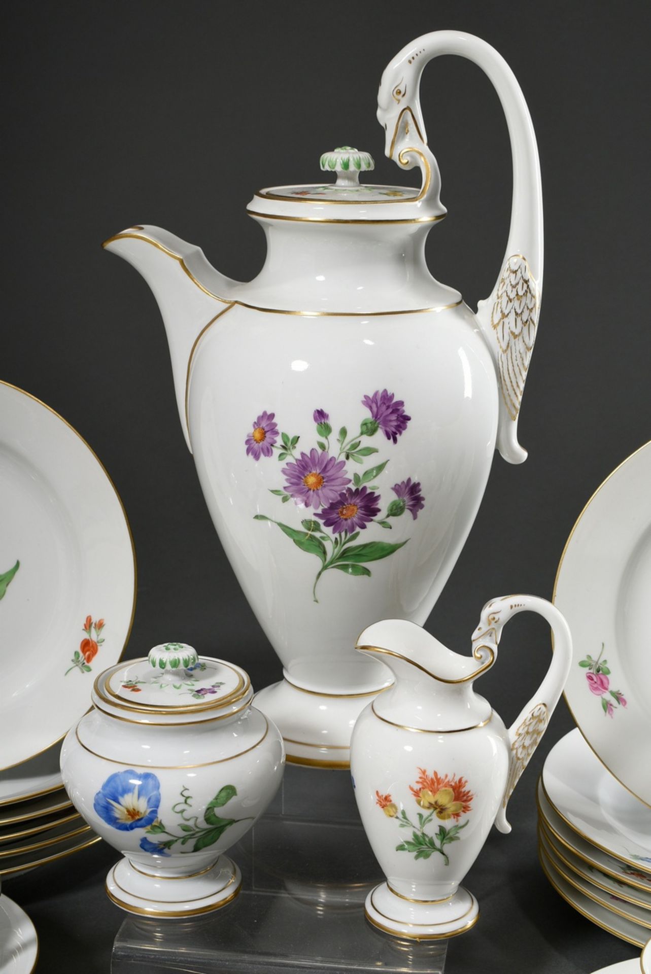 27 Teile Meissen Kaffeeservice in Empire Form "Deutsche Blume mit Schwanenhenkel" für 12 Personen,  - Bild 5 aus 8