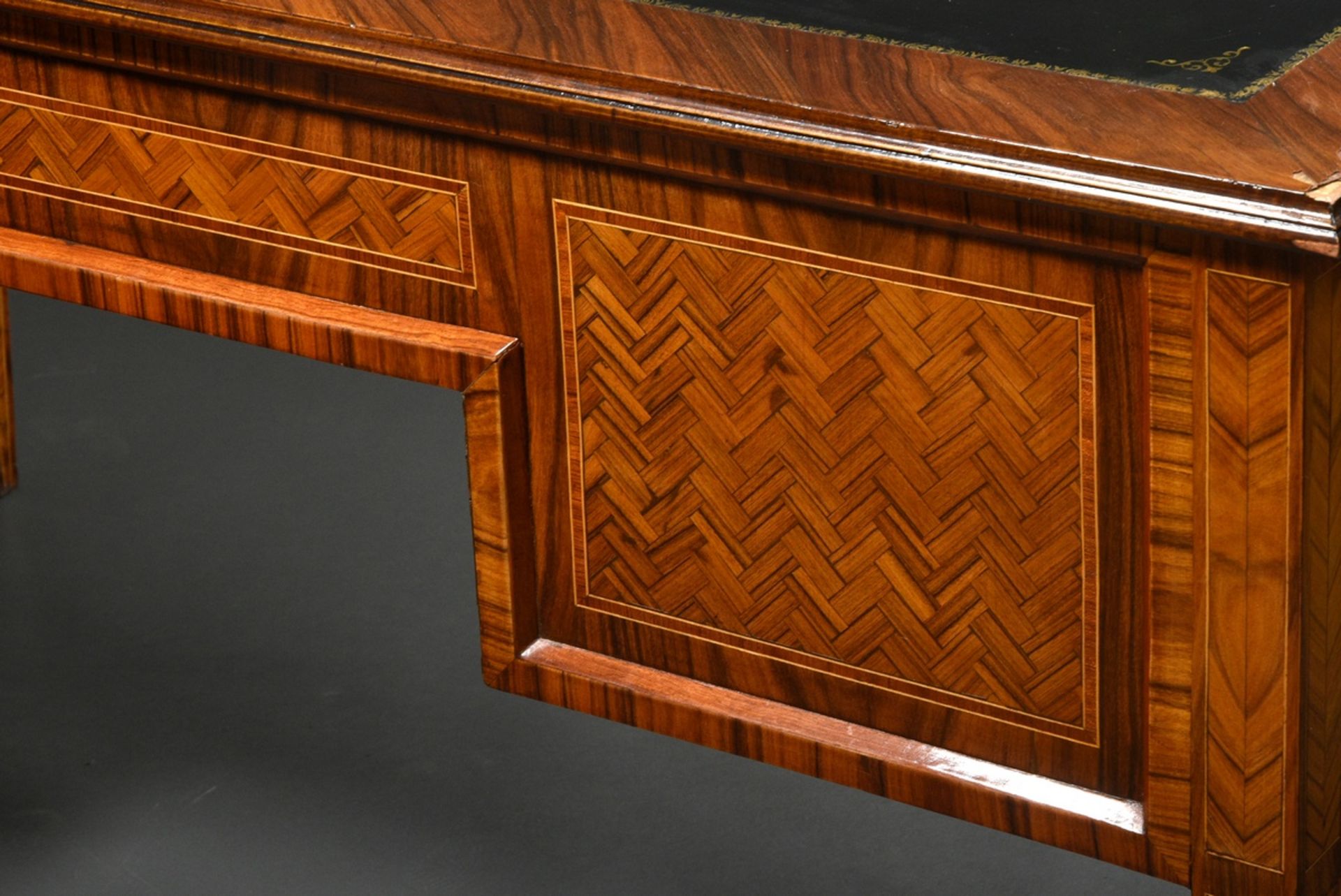 Representative free standing desk in Louis XVI style with herringbone veneer and gold punched leath - Image 4 of 12