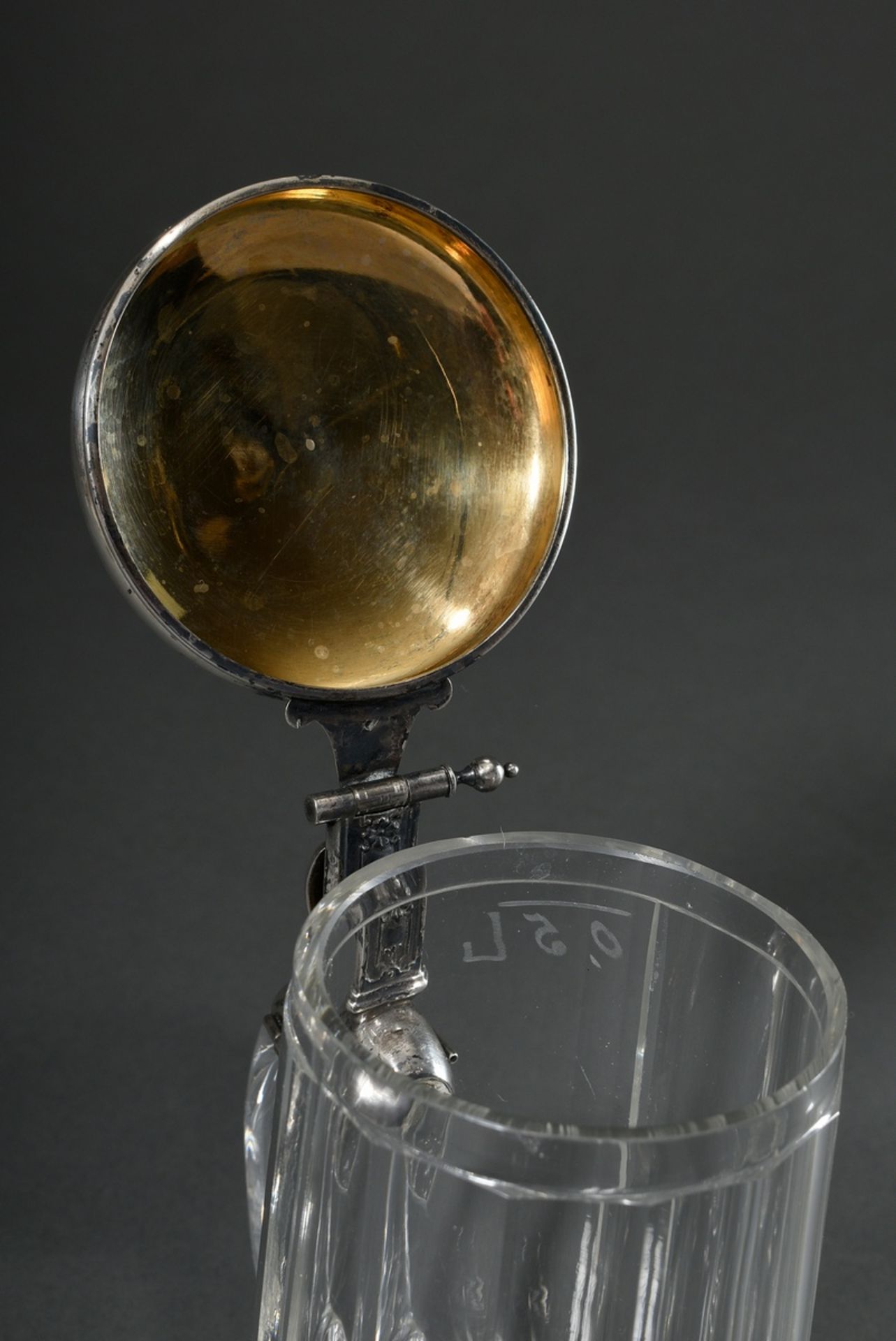 Glas Humpen mit Flächenschliff und Silber 800 Deckelmontur mit Historismus Dekor, Eichstrich 0,5L,  - Bild 5 aus 8