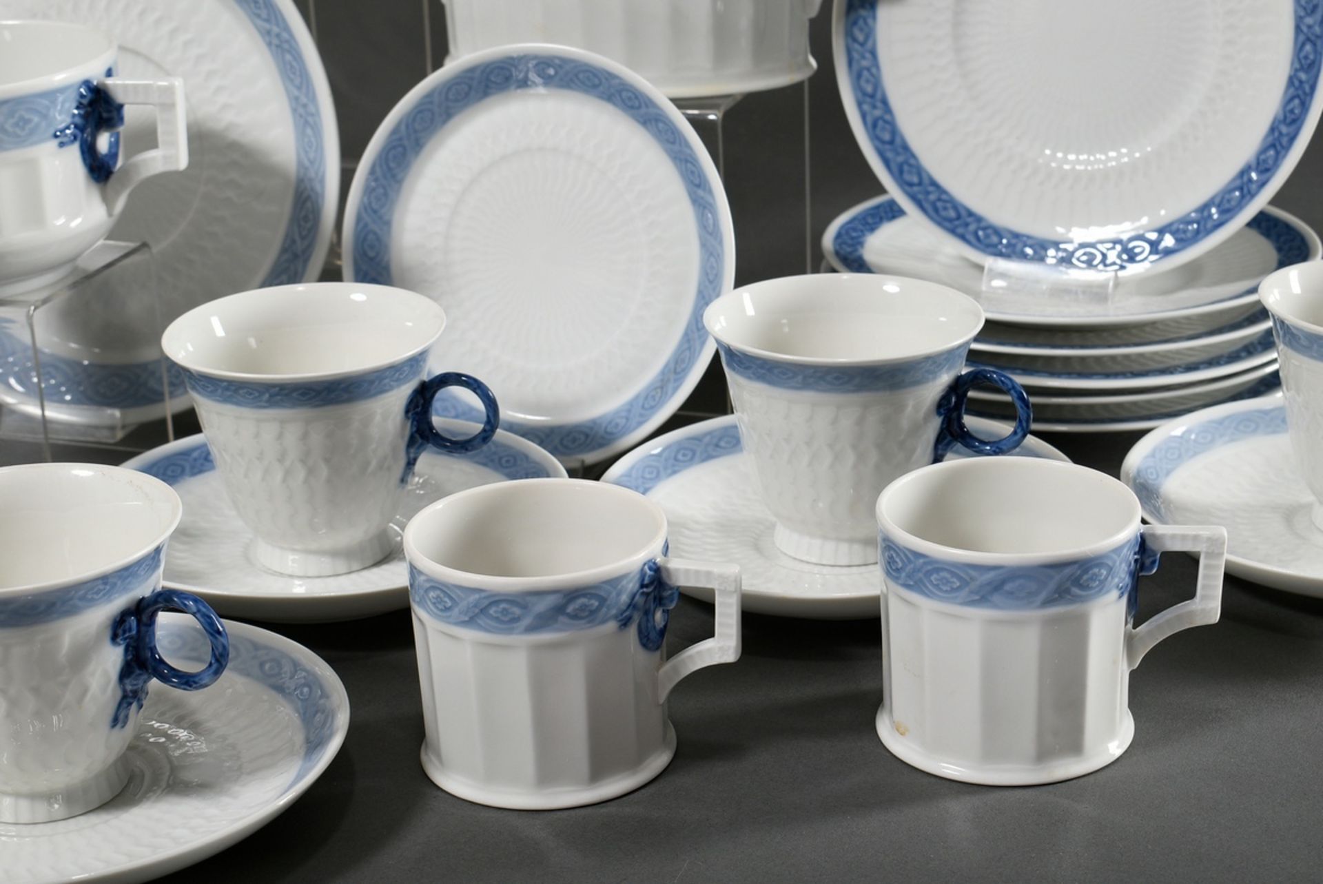 30 Teile Royal Copenhagen Kaffeeservice "Blauer Fächer", 20.Jh., bestehend aus: 1 Kaffeekanne (H. 2 - Bild 3 aus 5