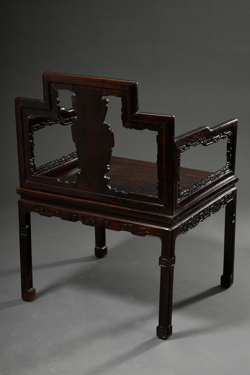 Chinese Blackwood armchair with wide seat and ornamentally carved frame "bat with shou and tassel", - Image 4 of 4