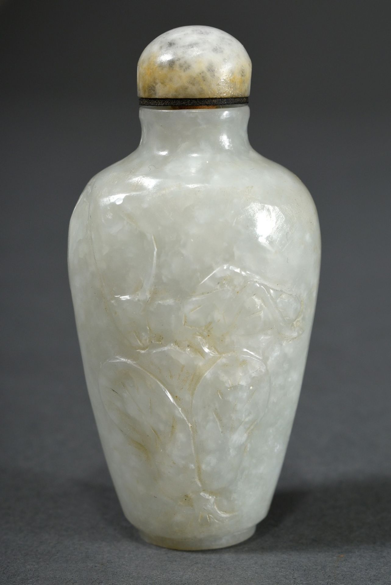 Bright pale celadon jade snuffbottle "Flowering prunus branches and cricket on foliage" in cut high - Image 2 of 4