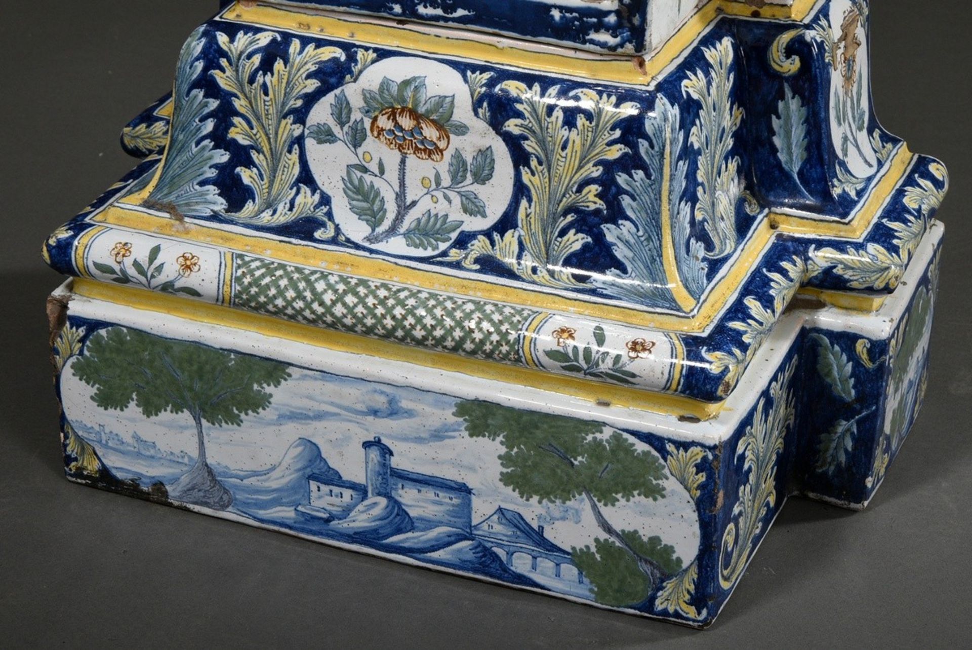 Französische Fayence Pilastersäule mit floraler Malerei, Landschaftskartuschen in Blautönen und pla - Bild 5 aus 11