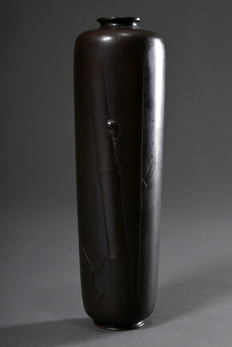 Ryoichi, Takano (*1907) fine bronze vase with reduced decoration "frog on bamboo", Showa period, bo - Image 2 of 7