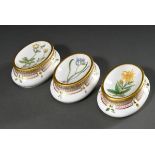 3 Royal Copenhagen "Flora Danica" Salzgefäße mit polychromer Bemalung und goldstaffiertem Zackenran