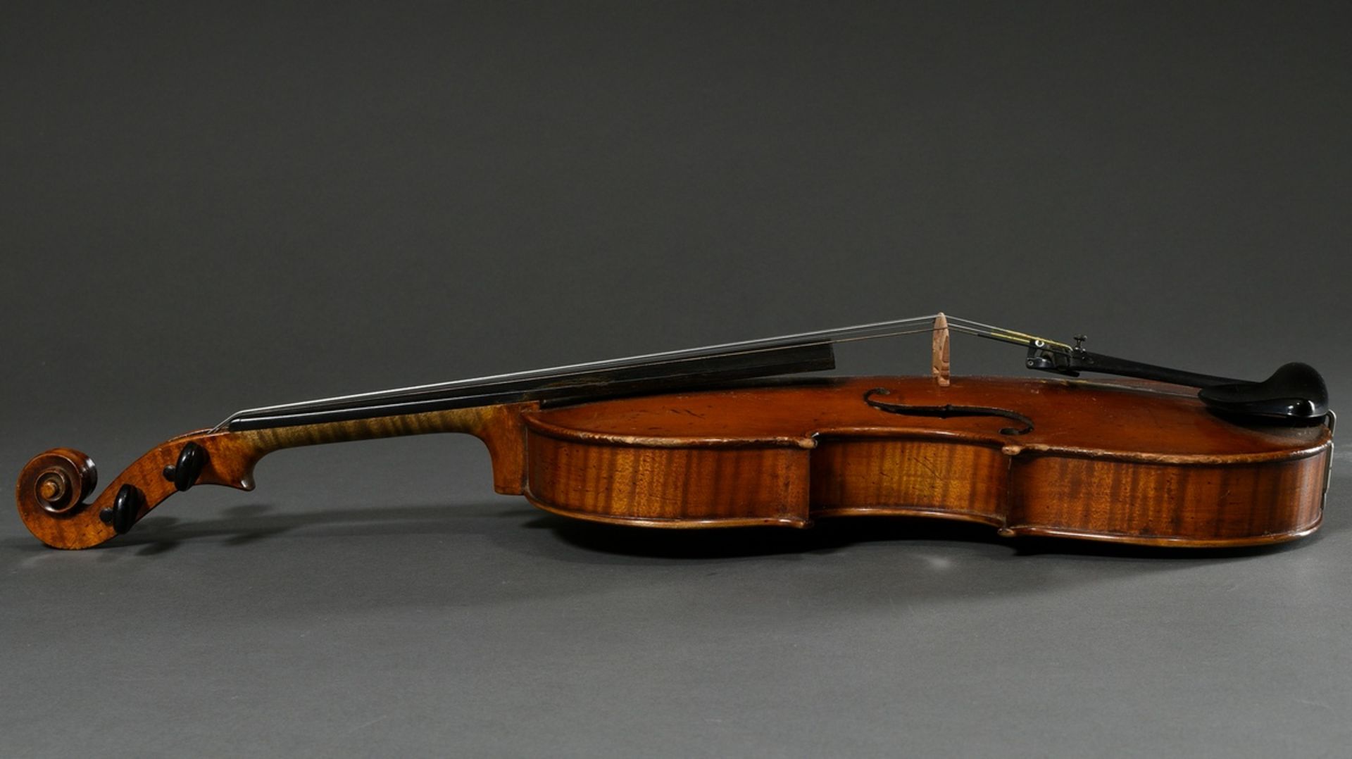 German manufacture violin, facsimile label inside "Josef Klotz in Mittenwalde anno 1795", Saxony 1s - Image 8 of 13