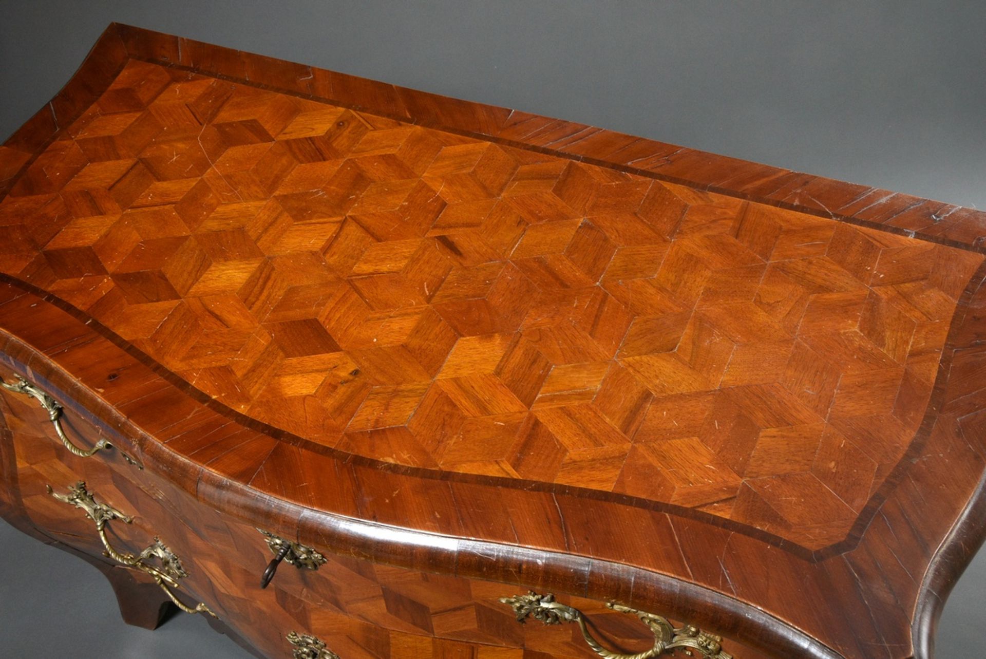 Rare pair of Franconian baroque chests of drawers with cambered corpus and optical cube marquetry a - Image 8 of 15