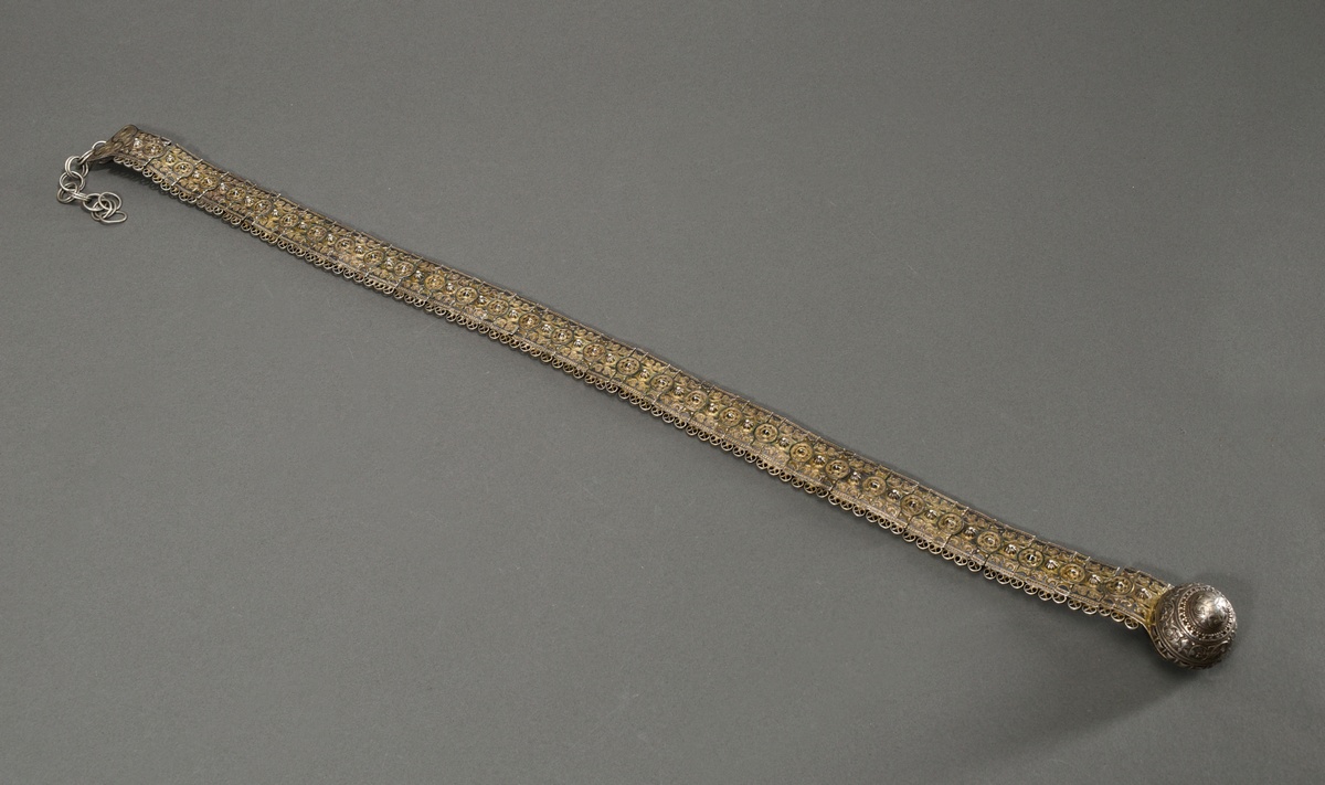 Caucasian splendour belt with ornamental hallmark and niello decoration, consisting of 59 single se - Image 3 of 8