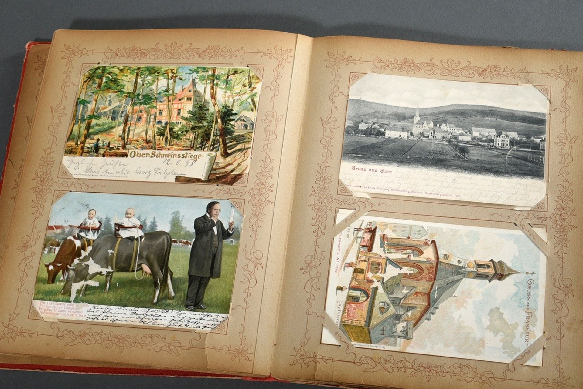 2 Diverse Teile: Postkartenalbum "Zur Erinnerung. Grüße aus der Ferne" mit ca. 91 Ansichts- und Gru - Bild 3 aus 7