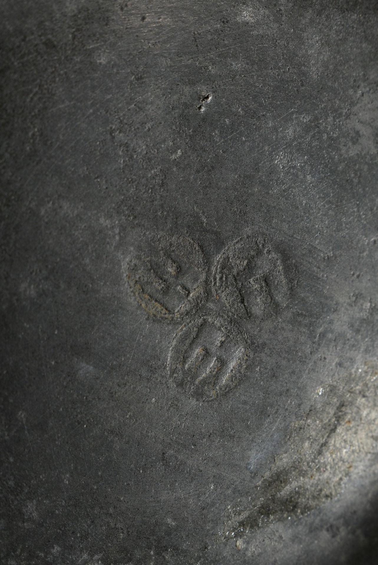 2 Various pieces of Wismar pewter: large hanging pot with figural handles (food carriers) and engra - Image 11 of 11