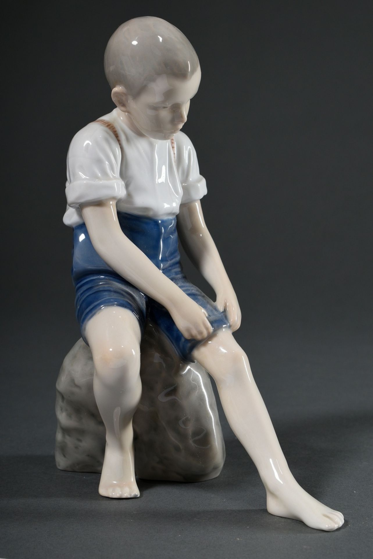 3 Various porcelain figures "Amager girl in traditional costume", "Boy with bulldog" and "Boy on st - Image 5 of 11