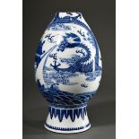 Chinesisches Vasenfragment mit Blaumalerei "5-Klauen Himmelsdrache, Karpfen und Pagode in den Wolke