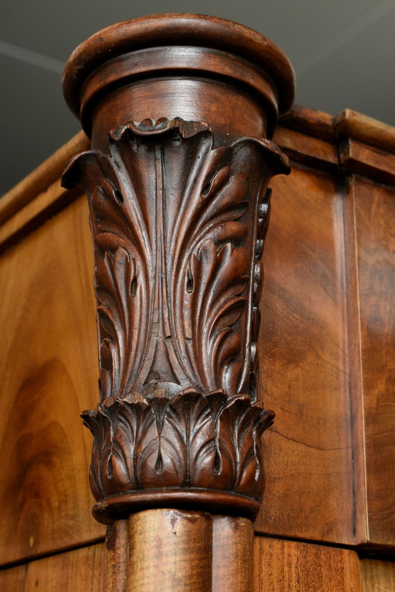 Biedermeier bookcase with gothic arches in the cornice and diamond bracing on the glazed doors betw - Image 4 of 16