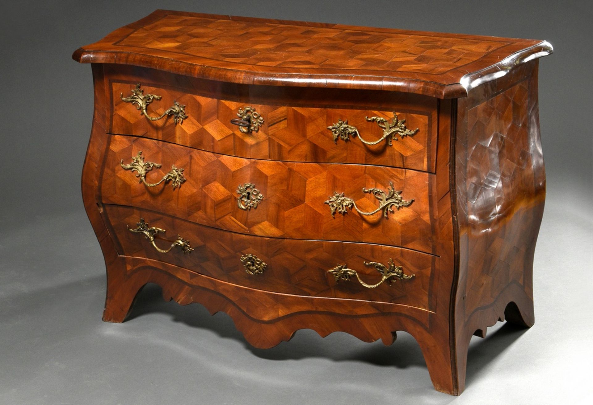 Rare pair of Franconian baroque chests of drawers with cambered corpus and optical cube marquetry a - Image 10 of 15