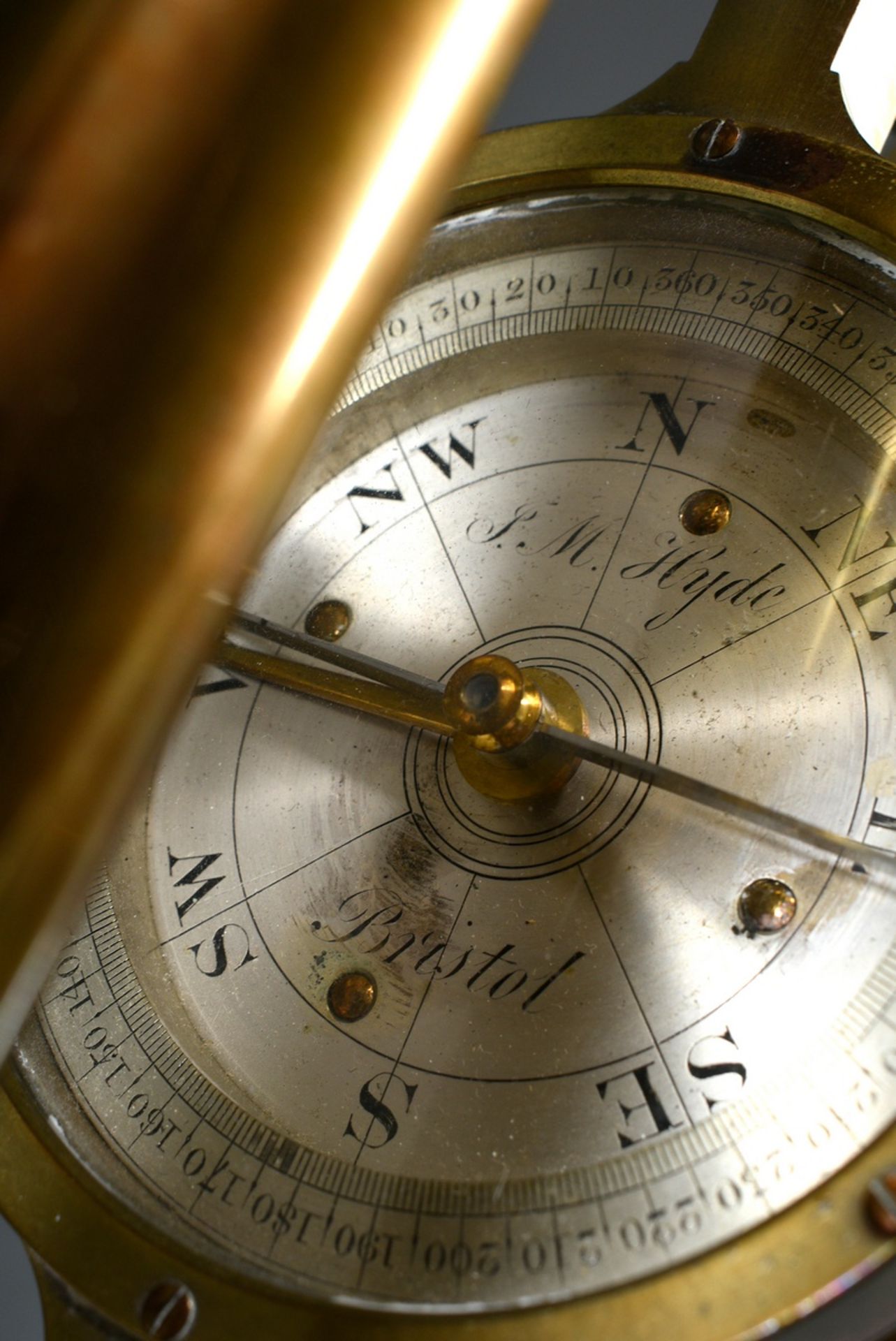 Surveying instrument resp. levelling device with compass "J. M. Hyde, Bristol", brass, 19th c., 24x - Image 5 of 5