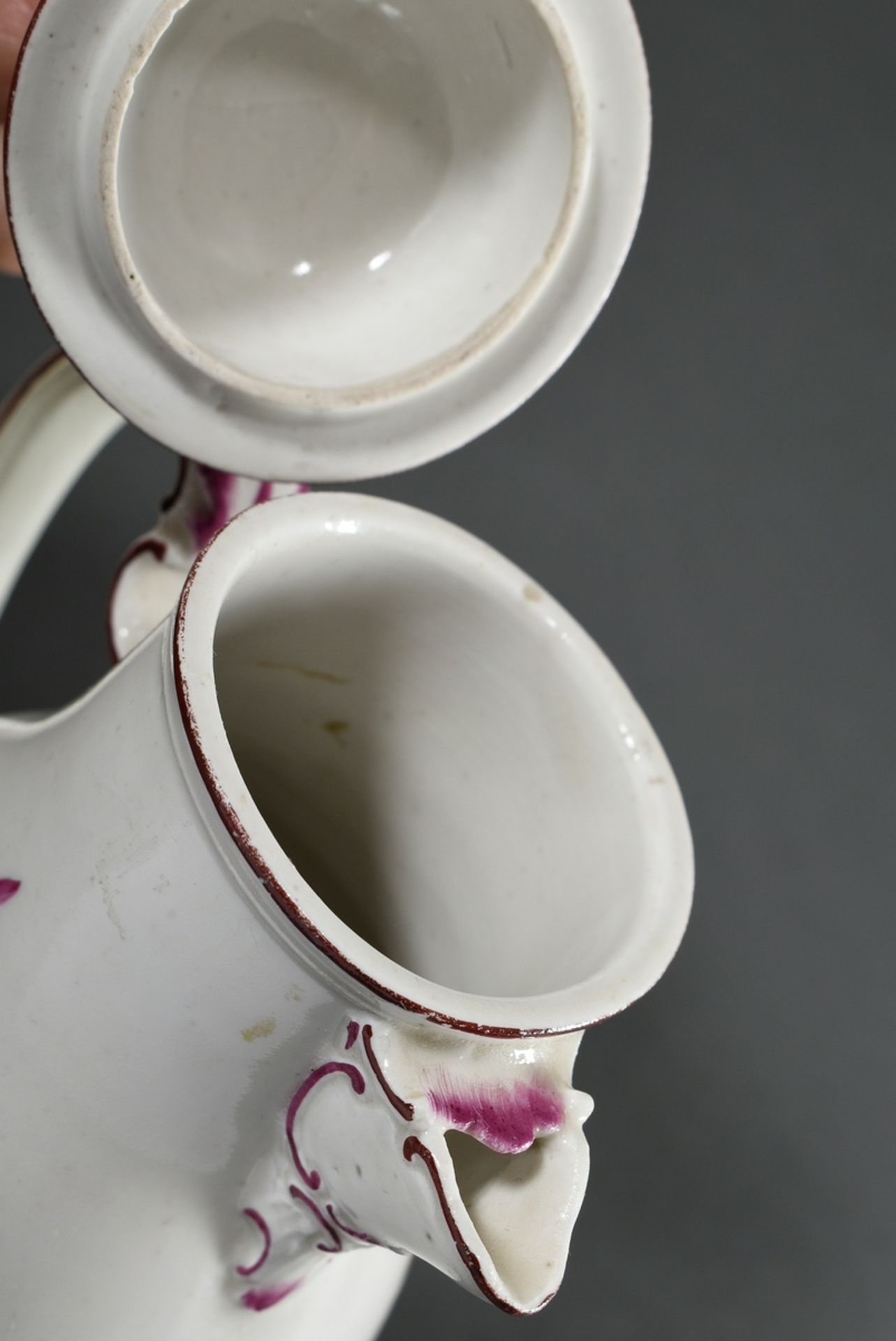 2 pieces of Ludwigsburg porcelain with polychrome floral painting and purple rim, 18th century: fou - Image 5 of 9