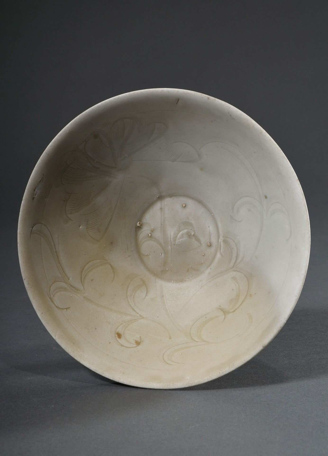 Chinese porcelain bowl with floral incised decoration and light celadon glaze, probably shipwreck f - Image 2 of 4