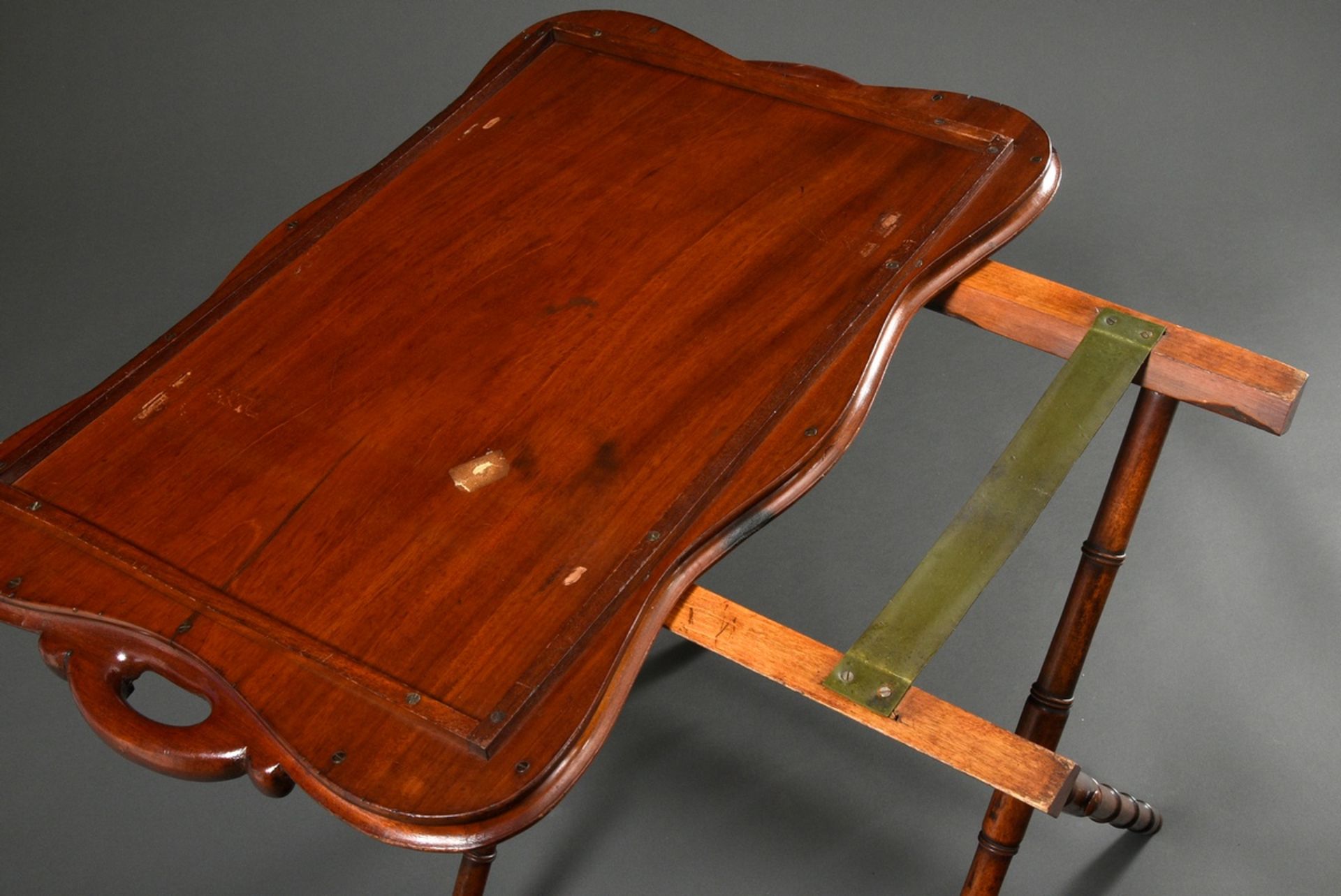 English mahogany tray table "Butlers Tray" on scissors frame, 2nd half 19th c., 74x79,5x50cm - Image 4 of 4