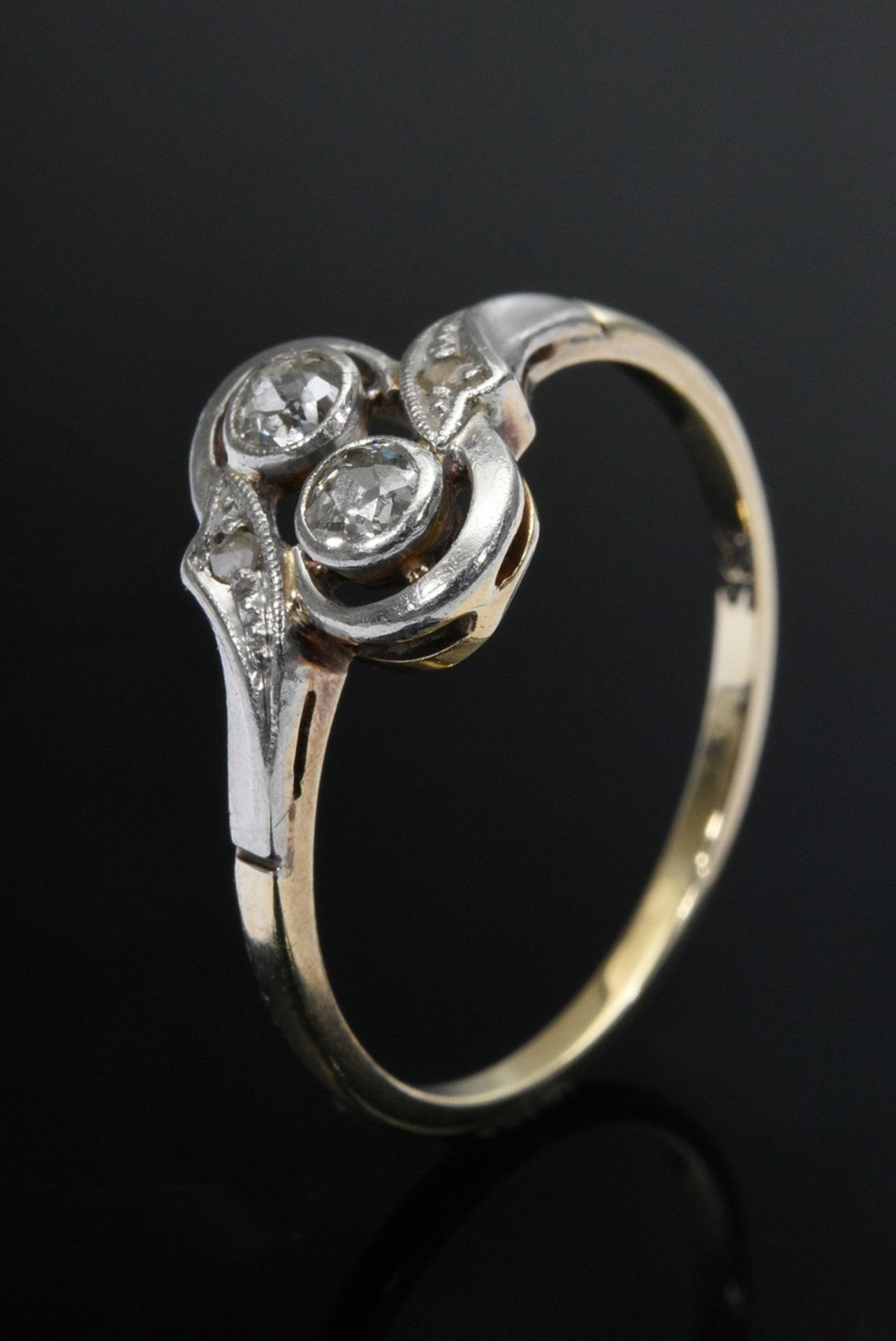 Yellow gold 585/platinum "Toi et moi" ring with 2 old-cut diamonds and diamond roses each (together