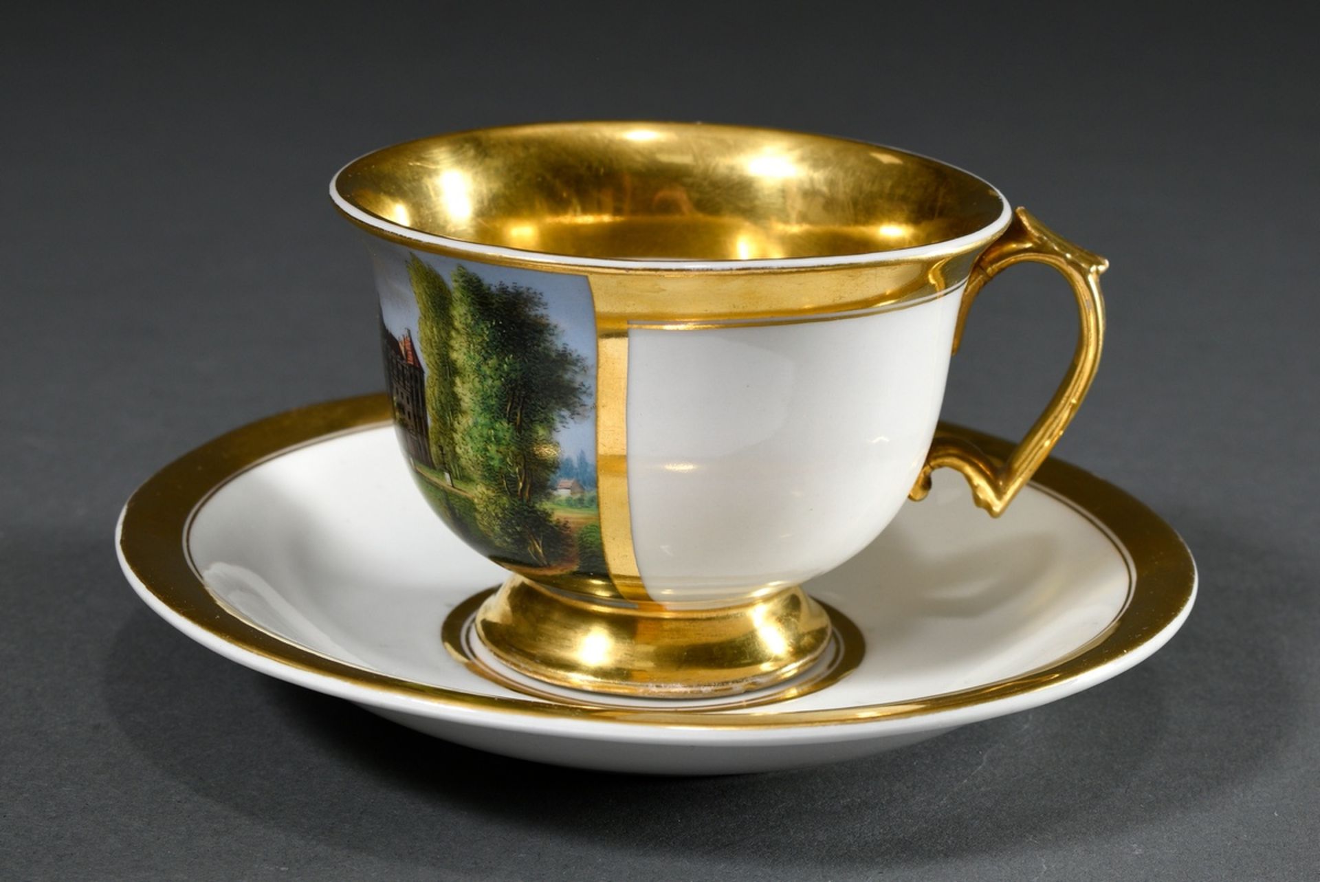 Fürstenberg view cup/saucer with flawless painting "Celle Castle" and wide gold rim, 19th century,  - Image 2 of 5