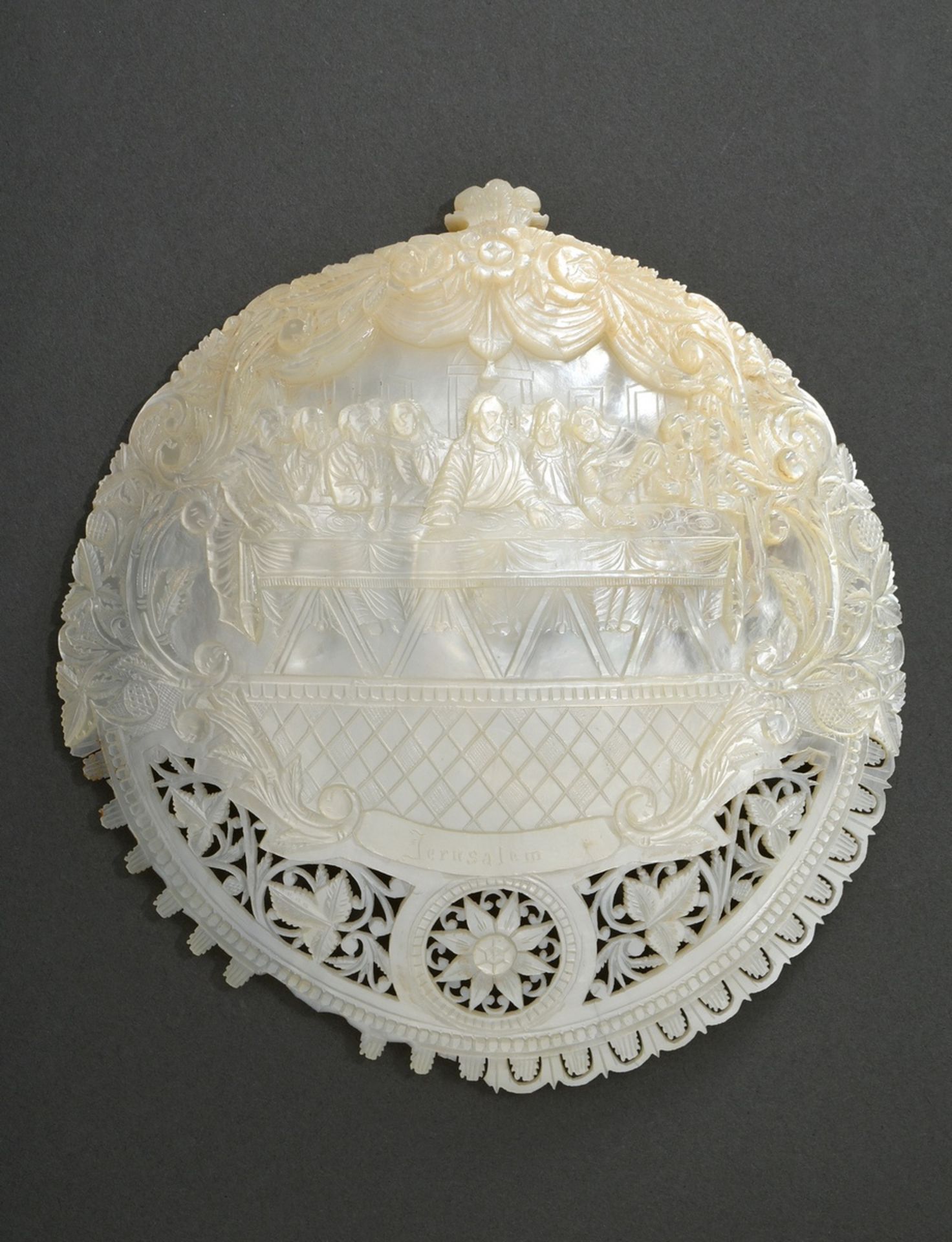 Large mother-of-pearl shell "The Last Supper", cut in bas-relief and half-relief, with blossoms and - Image 2 of 9