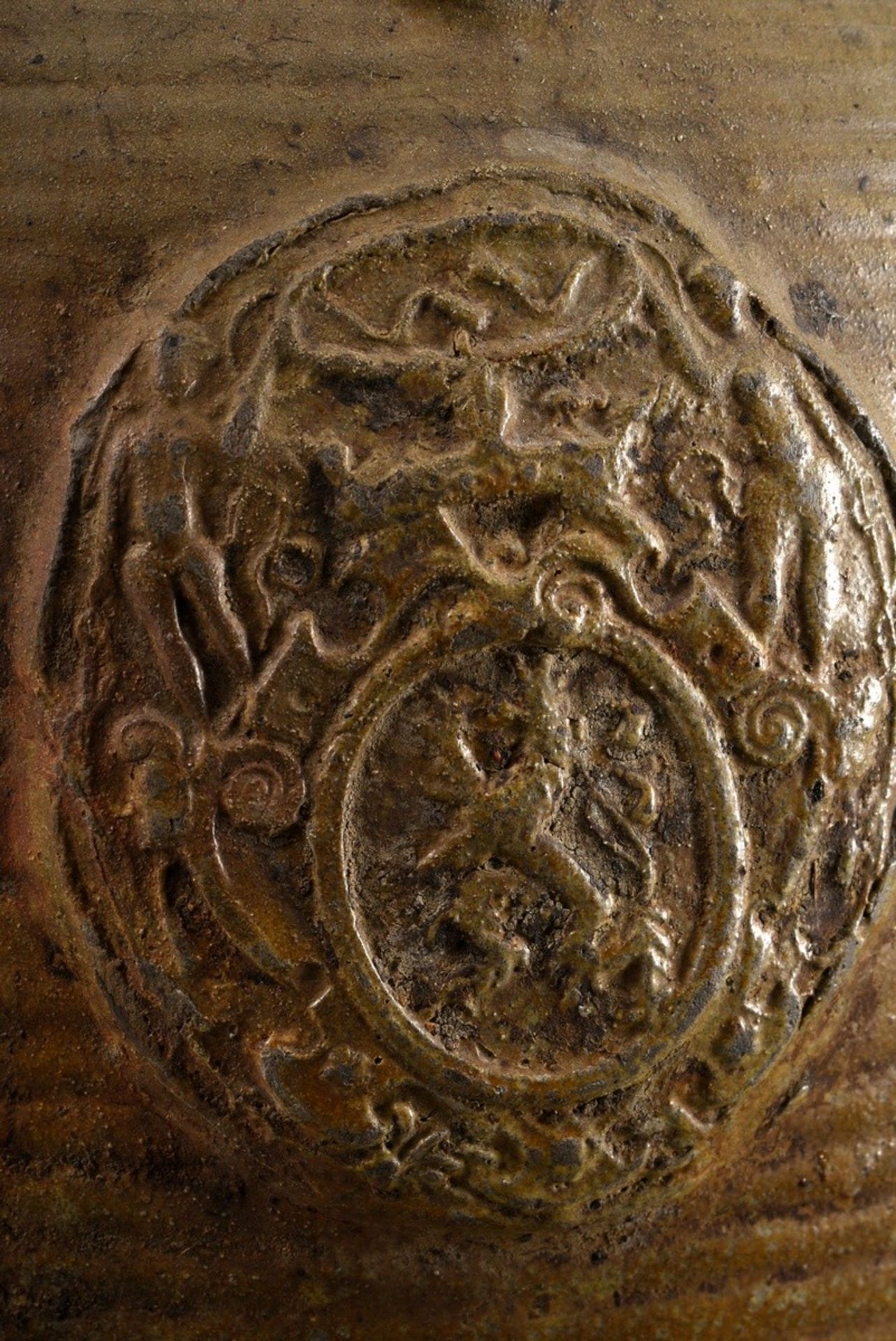 A large Pötzkanne or Bartmann jug with remnants of light brown salt glaze and "Bartmann mask" decor - Image 4 of 12