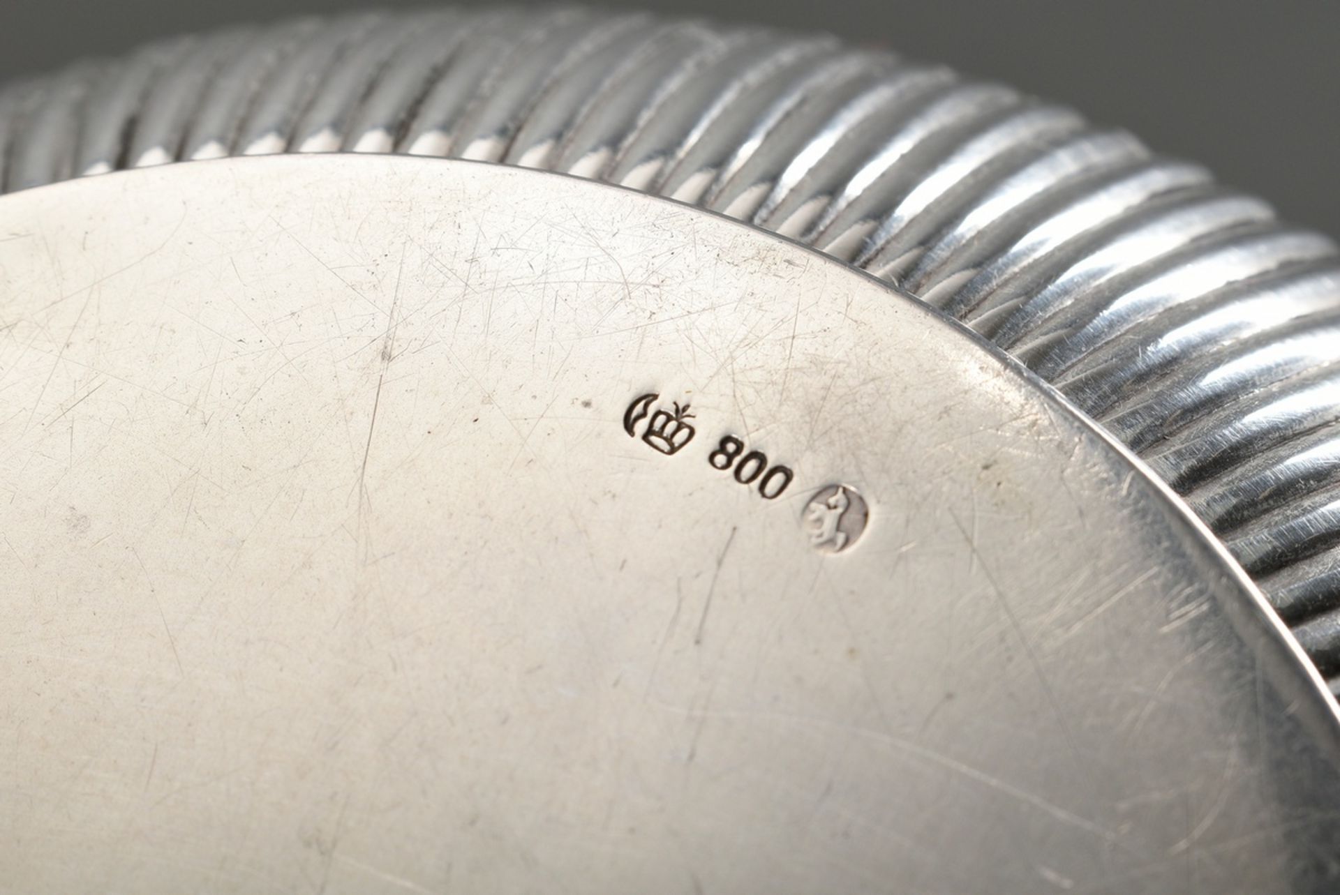 Round bowl with ray decor and engraving "1885 1. July 1910", Gebrüder Kühn/Schwäbisch Gmünd, silver - Image 3 of 3