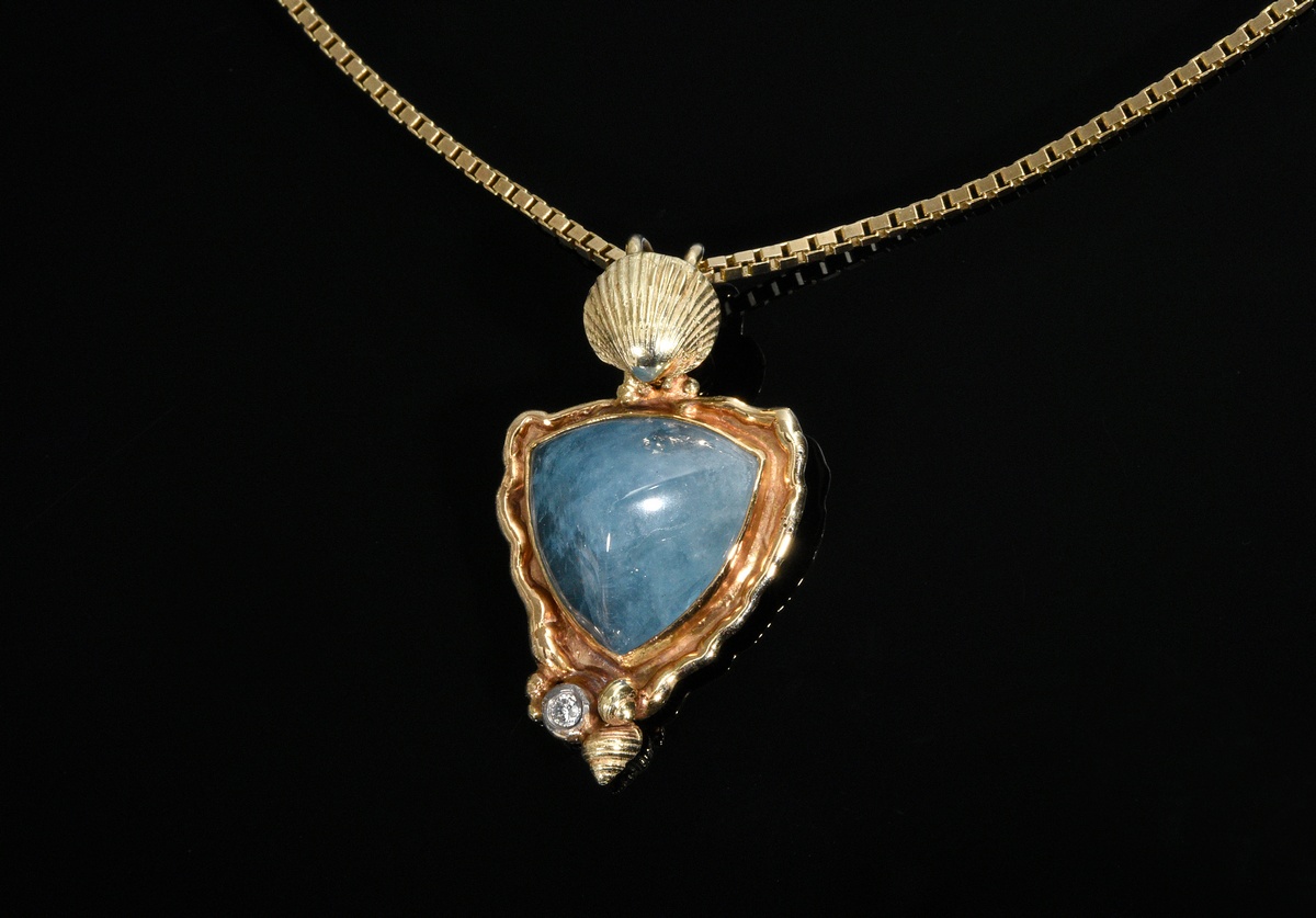 Maritime yellow gold 585 pendant clip (5,9g, l. 3,5cm) with aquamarine and diamond (ca.0.3ct/VSI/W)