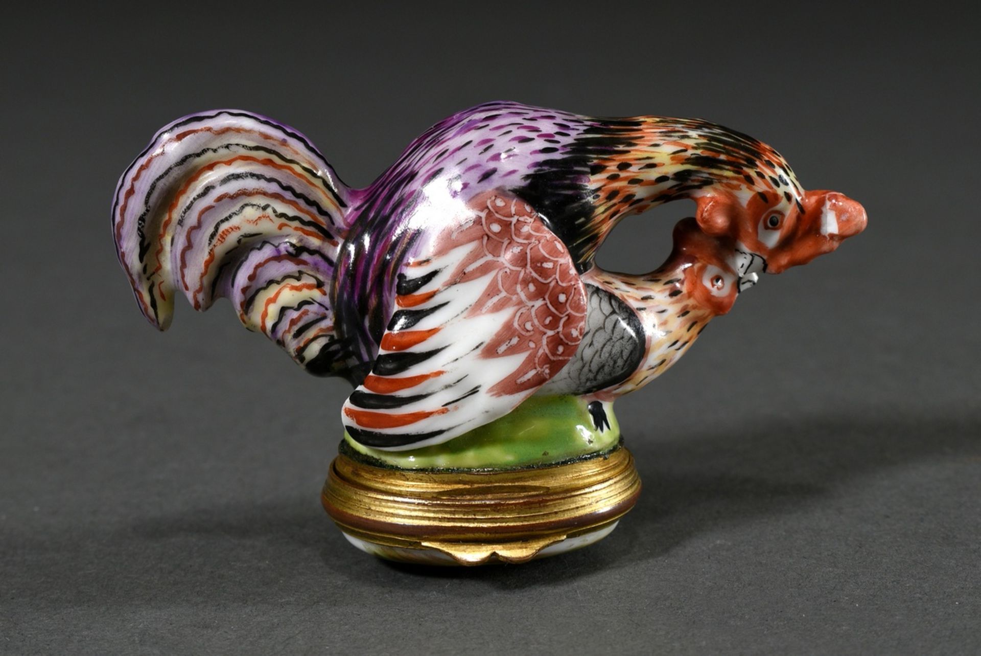 French porcelain box "Rooster and Hen" in Meissen style with gilt bronze mounting, polychrome paint