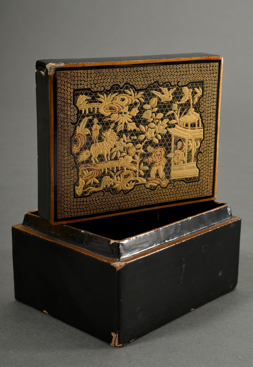 Lacquer box with gold lacquer decoration "Garden scene with people, animals and qilin", China Qing  - Image 6 of 6