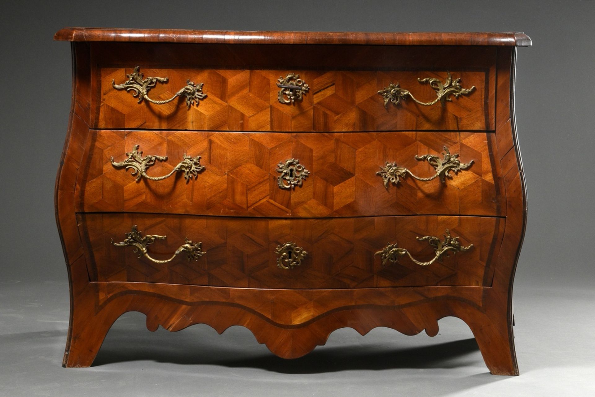 Rare pair of Franconian baroque chests of drawers with cambered corpus and optical cube marquetry a - Image 14 of 15