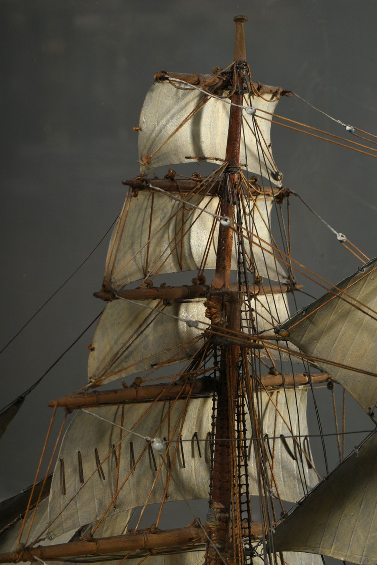 Diorama with full-ship model "Four-master 'Tellus'", around 1900, 41,5x66,5x28,5cm, small defects,  - Image 10 of 12