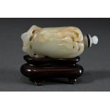 Helle Seladon Jade Snuffbottle in Form einer "Buddhahand-Zitrone", dünnwandig gehöhlt, China Qing D