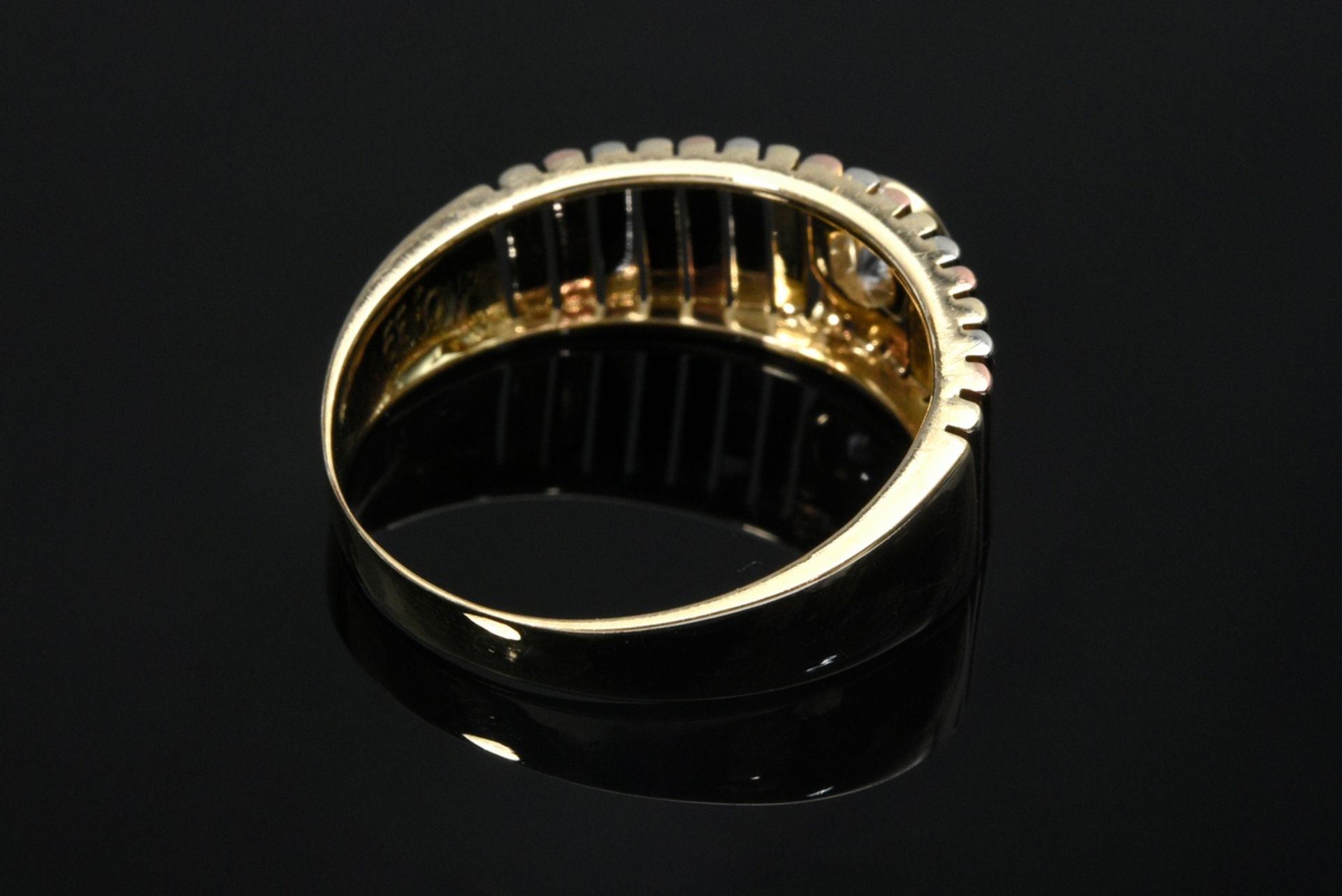 Tricolour gold 585 ring in stick pattern with brilliant-cut diamond (approx. 0.33ct/VSI/CR), 3.3g,  - Image 3 of 3