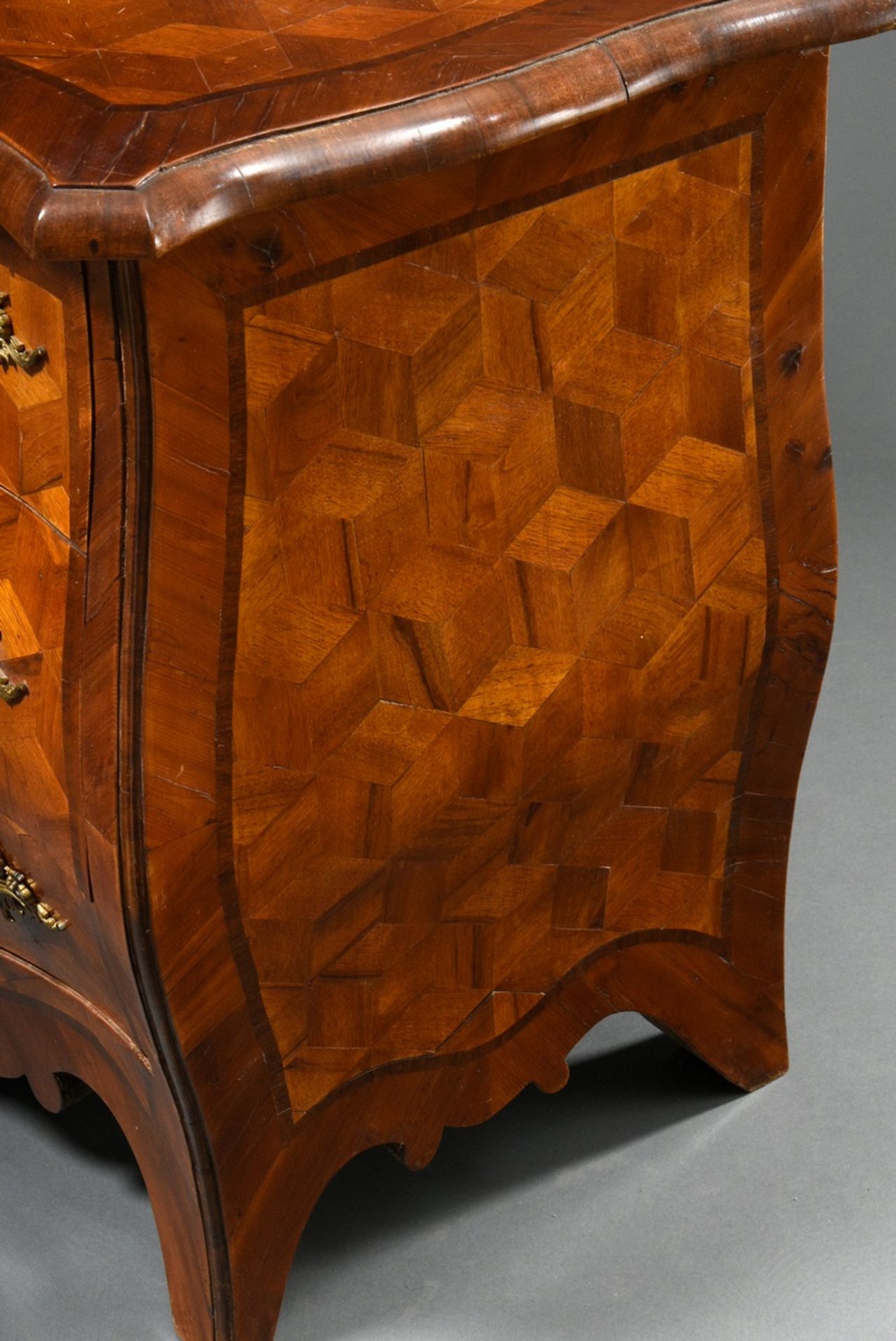 Rare pair of Franconian baroque chests of drawers with cambered corpus and optical cube marquetry a - Image 5 of 15