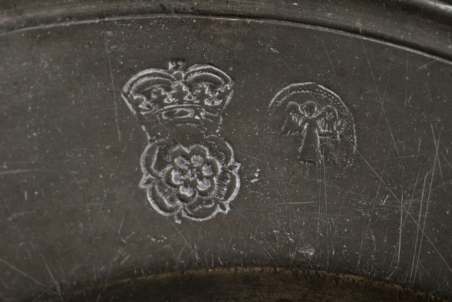 3 Various pieces of pewter: large North German wide rim plate with profiled rim, uninterpreted rose - Image 6 of 9