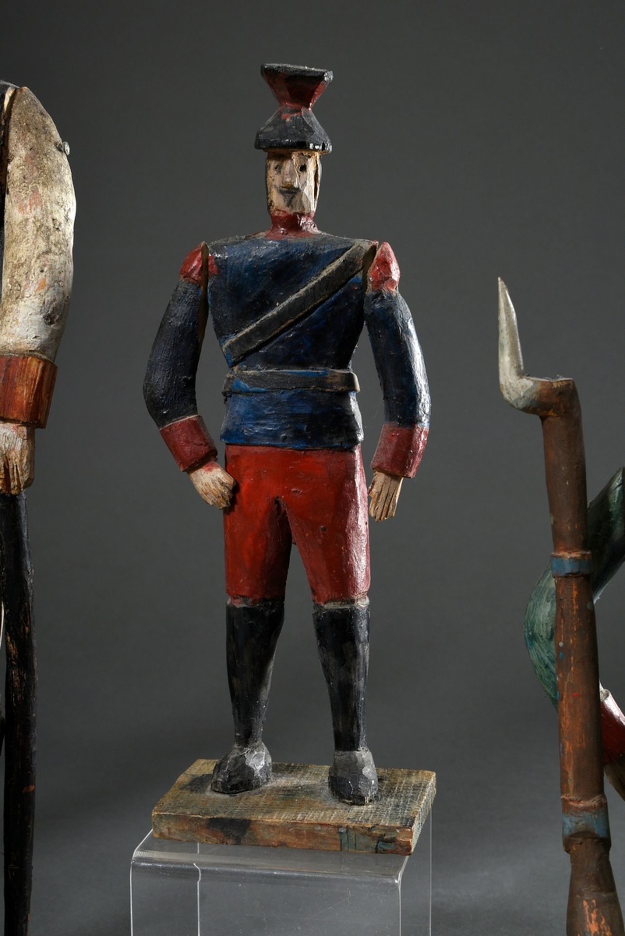 9 Various naive figures from Val Gardena "Soldiers in different uniforms from the Napoleonic Wars"  - Image 7 of 13